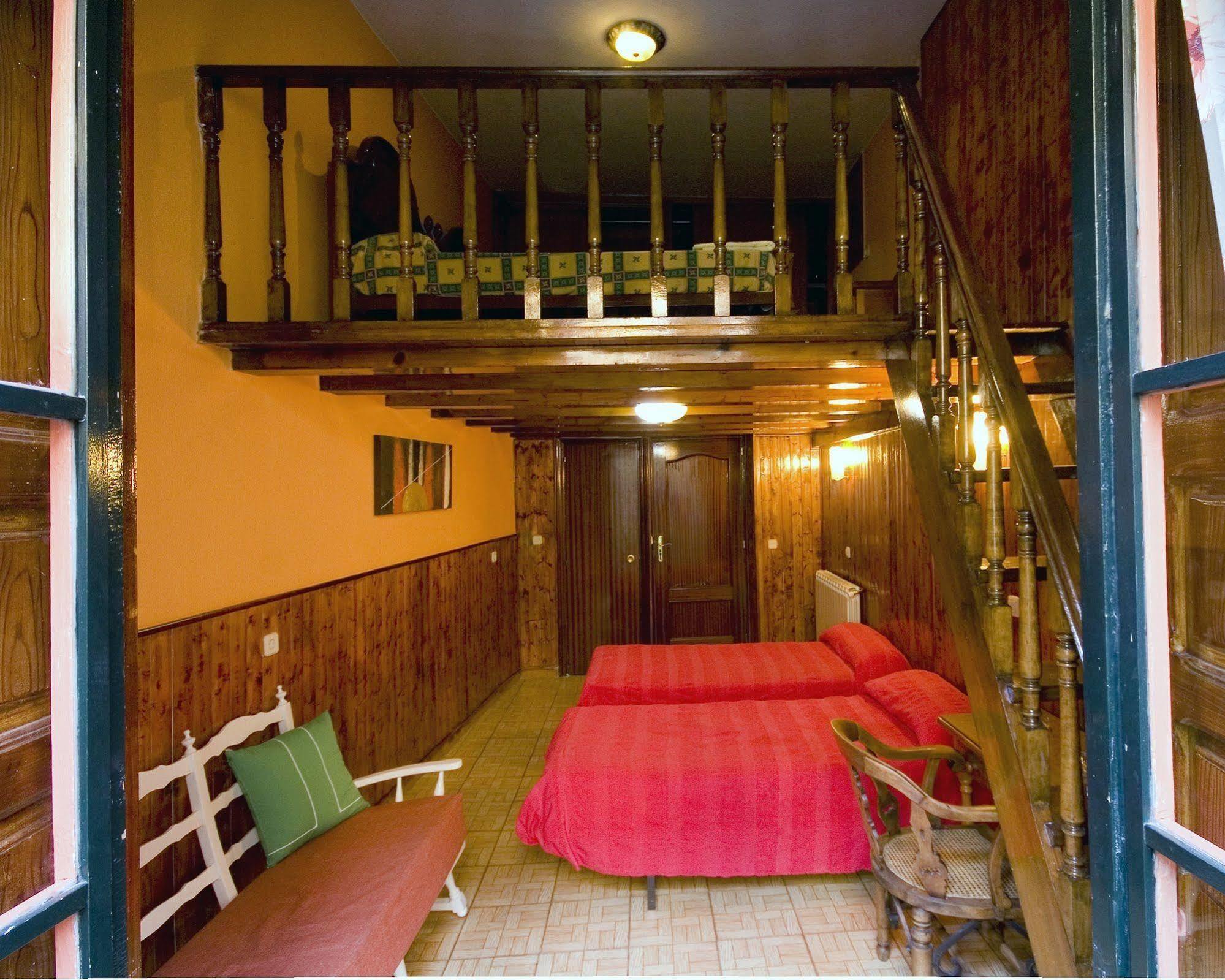Hostal Rico Madri Exterior foto